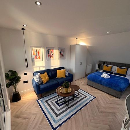 R5 - Luxury Private Ensuite Self-Contained Room - Newly Renovated Halesowen Exterior foto