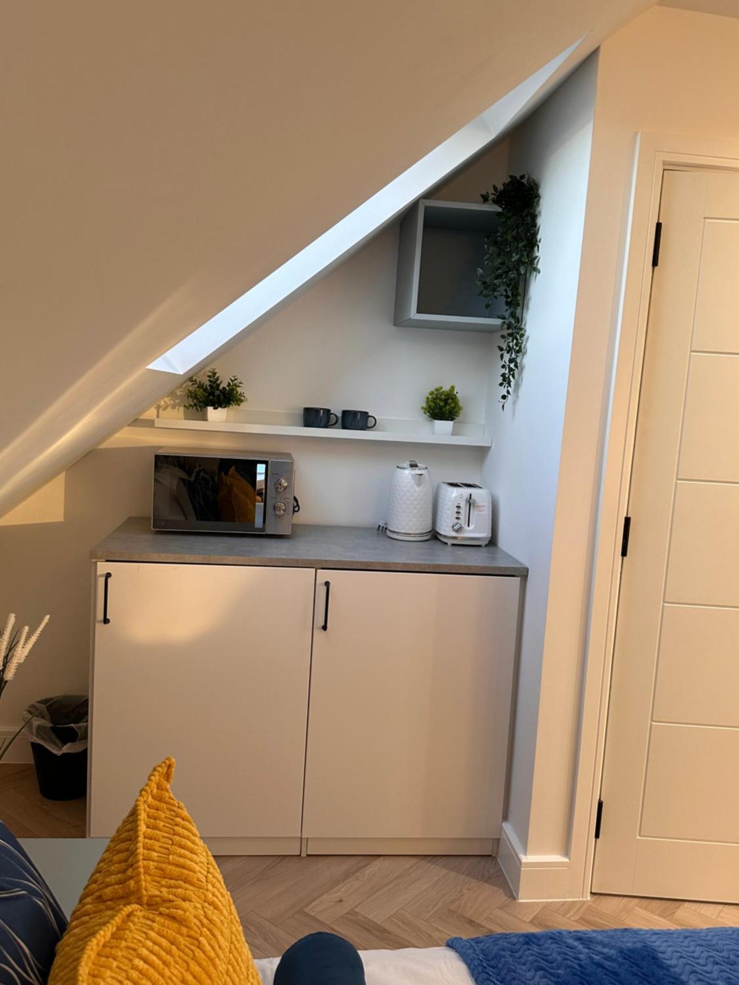 R5 - Luxury Private Ensuite Self-Contained Room - Newly Renovated Halesowen Exterior foto